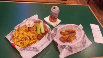 Wings 'n More Express food