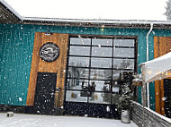 Tofino Brewing Co outside