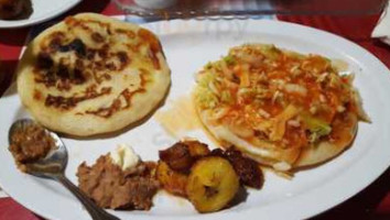 Myra's Salvadorian Cuisine food