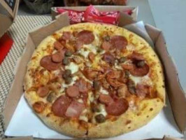 Pizza Hut food