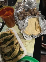 Itzel's Taqueria Deli food