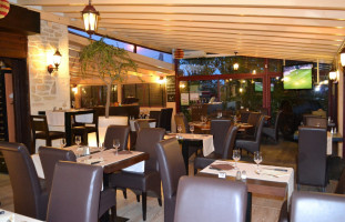 Restaurant La Taverne food