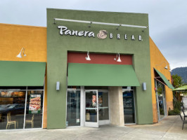 Panera Bread outside