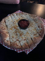 Landshark's Pizza Co. food