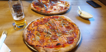 Pizzeria Liesy food