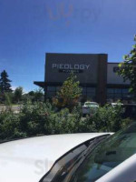 Pieology Pizzeria outside