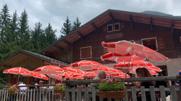 Auberge De La Cascade Du Rouget food