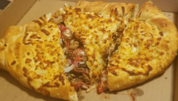 Pioneer Pizza food