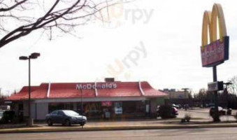 Mcdonald's outside