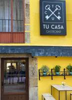 Tu Casa Gastrobar inside