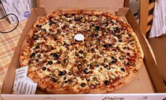 Seniore's Pizza food