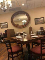 Lorenzo's Ristorante Italiano, LLC inside