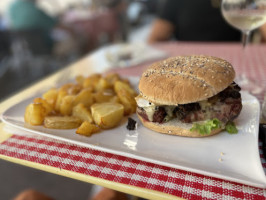 Les Iii Colonnes food