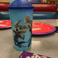 Chuck E. Cheese's food