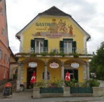 Gasthof Zur goldenen Krone inside