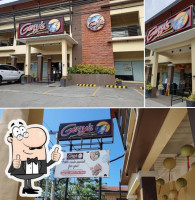 Gerry's Grill Bauang, La Union inside