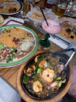 La Cochina Bar and Grill food