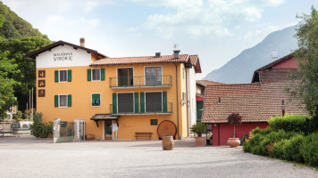 Agritur Madonna Delle Vittorie inside