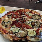 Gino Pizza food