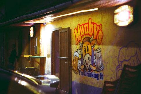 Muuby's Room And Blues Club Kint
