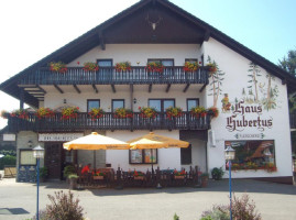 Landhotel Hubertus inside