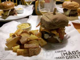 Severo Burger Auxiliadora food