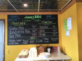 Jubie’s Barbeque Caribbean Delight food