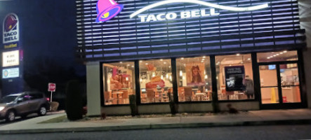 Taco Bell outside