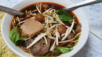 ร้านก๋วยเตี๋ยวเรือมุสลิม คลองลึก outside