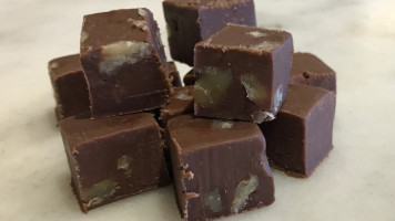 Devon's Mackinac Island Fudge Company food