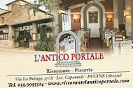 L'antico Portale inside