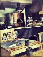 Pizza Lovers, Lda food