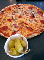 Highland Pizza Shop food