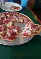 Vinny's Pizza food