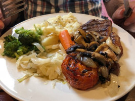 The Glyntwrog Inn food