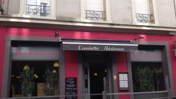 L'Assiette Alésienne outside