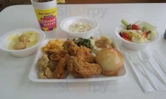 Hartz Chicken Buffet food