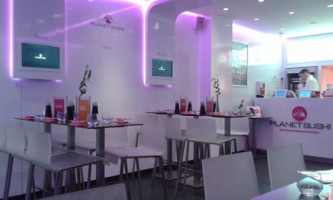 Planet Sushi (saint-germain-en-laye) inside