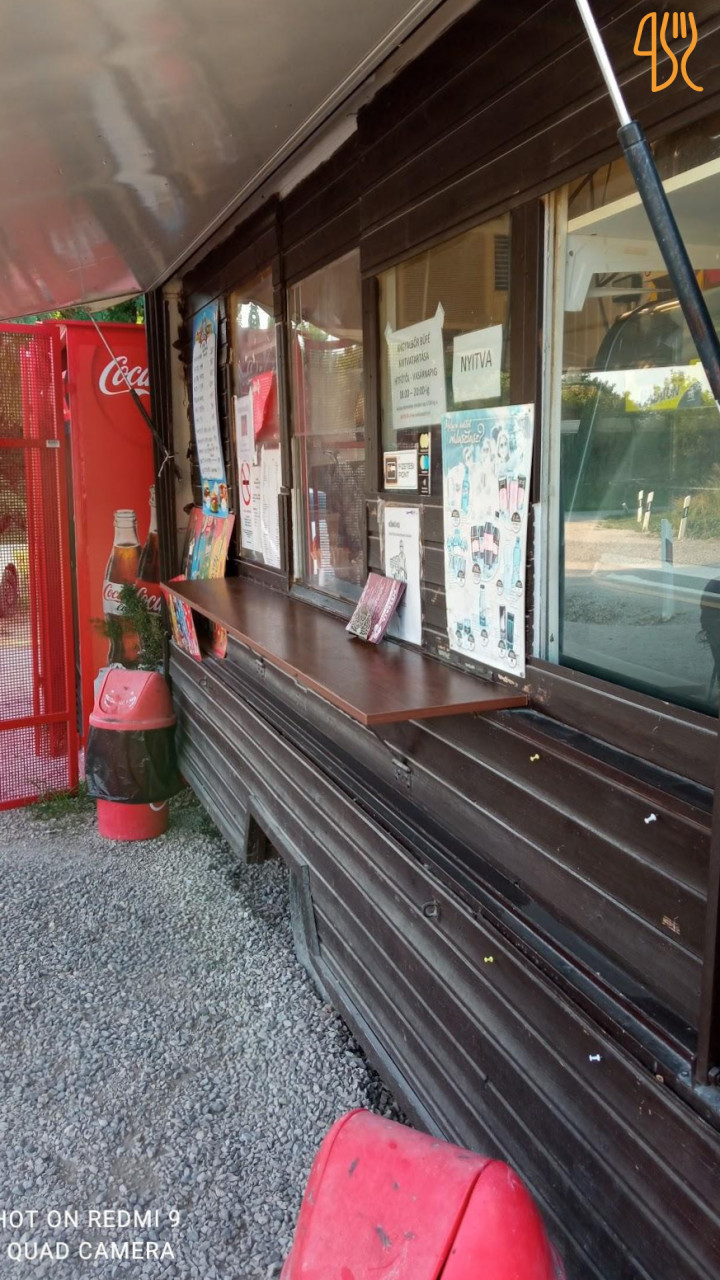 Angyalbőr Büfé Kint