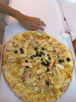 Les Pizzas De Charlotte food