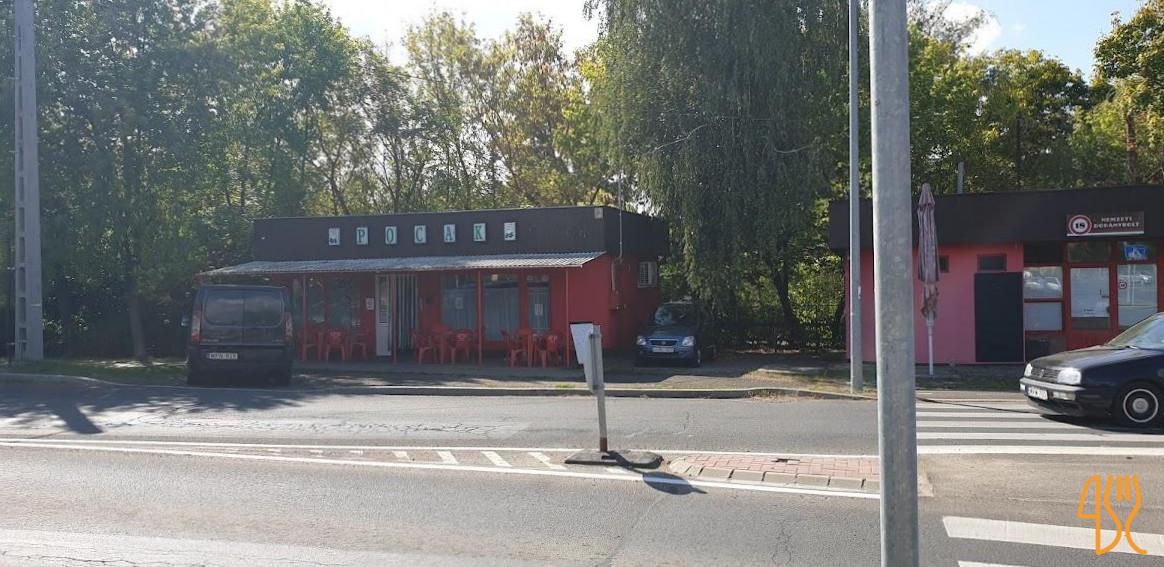 Pocak Ételbár Kint