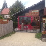 Kiskamra Falatozó Kint