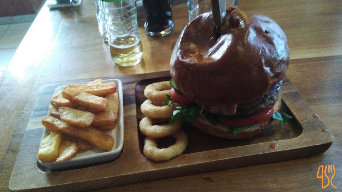 Kapitány étterem Kint