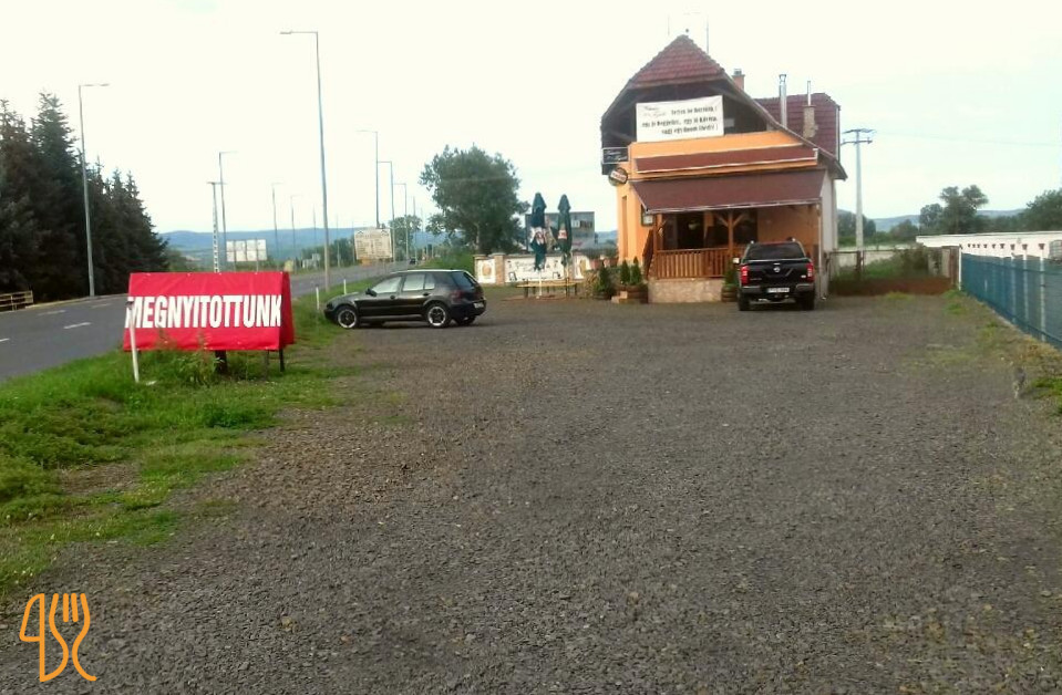 Katarina 37-es Fogadó Étterem Pizzéria és Panzió Kint