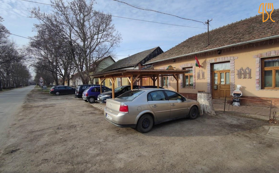 Gyümi Vendéglő Kint