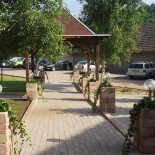 Malomkert Panzió és Étterem Kint