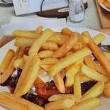 Sláger Pizzéria és Gyros Bár Étel