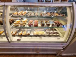 Carlo's Bakery food