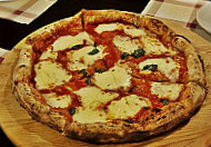 Pizzeria New Antichi Portici food