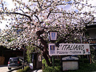 Pizzeria Trattoria L'italiano outside